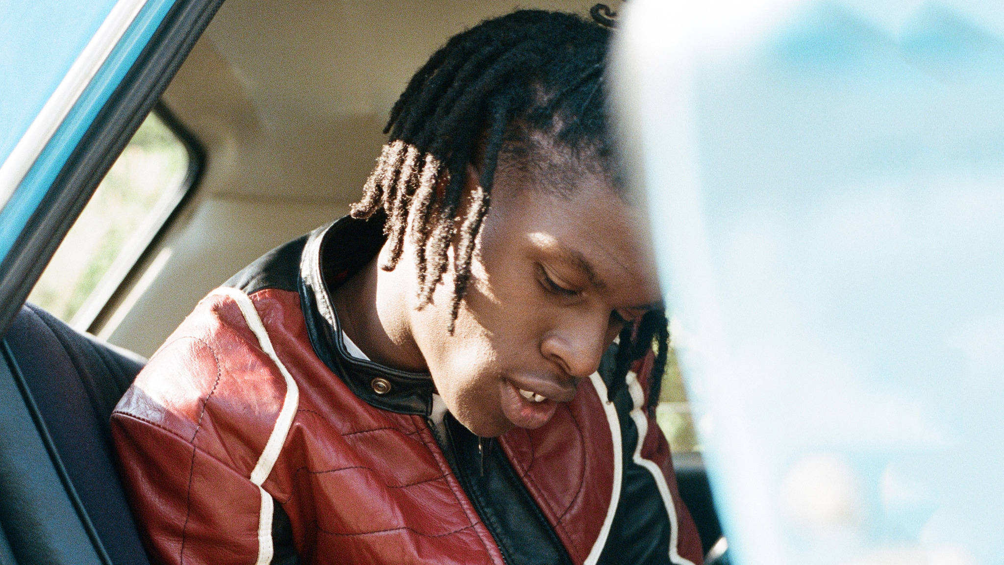 Daniel Caesar, dreadlocks, red quilted jacket, Full HD Desktop Wallpaper