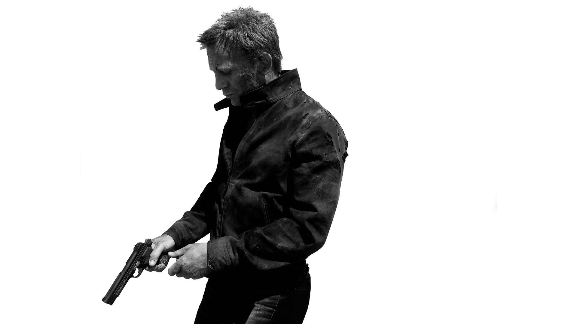 Daniel Craig, dark jacket, handgun, Full HD Desktop Wallpaper