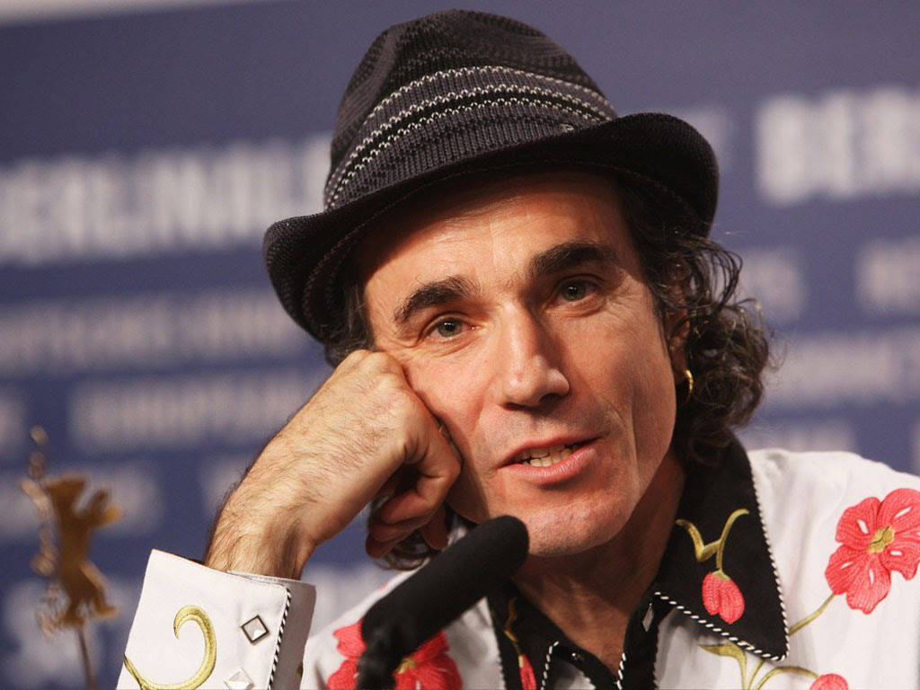 Daniel Day-Lewis, floral outfit, black hat, SD Desktop Wallpaper