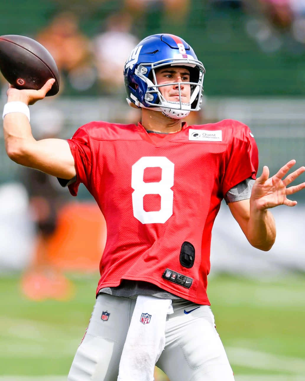 Daniel Jones, red jersey, number 8, HD Phone Wallpaper