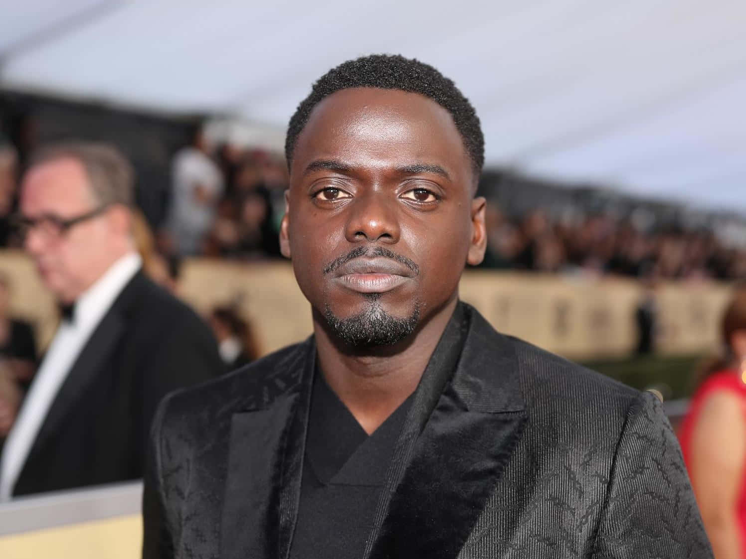 Daniel Kaluuya, black suit, red carpet, HD Desktop Wallpaper