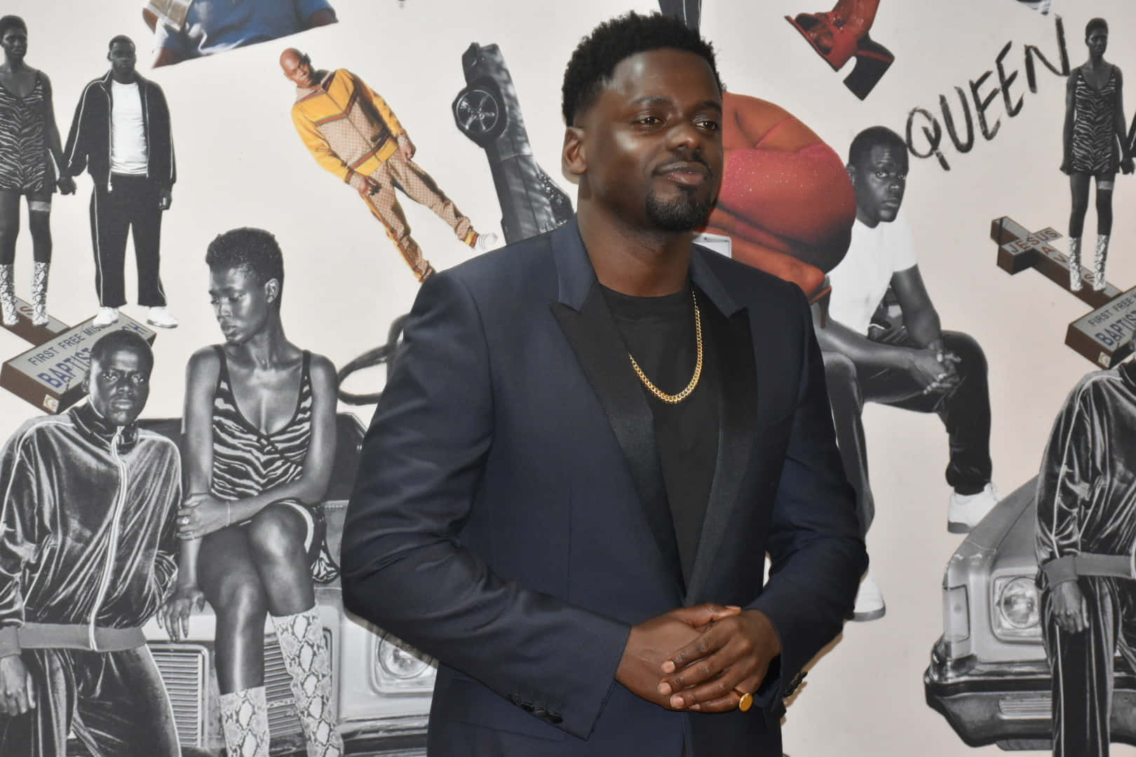 Daniel Kaluuya, navy suit, gold chain, HD Desktop Wallpaper