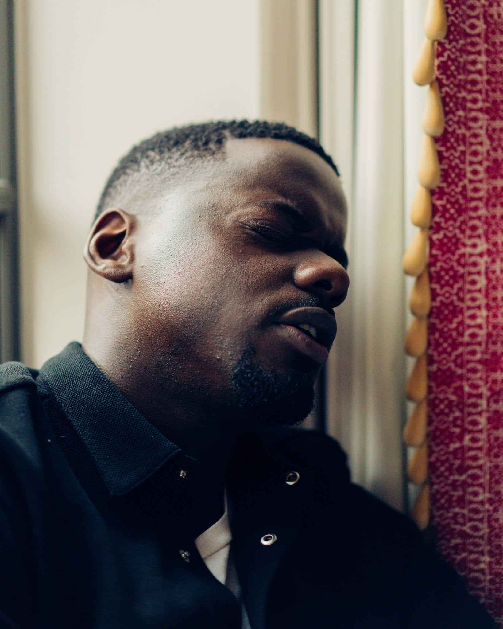 Daniel Kaluuya, red patterned curtain, window frame, Full HD Phone Wallpaper