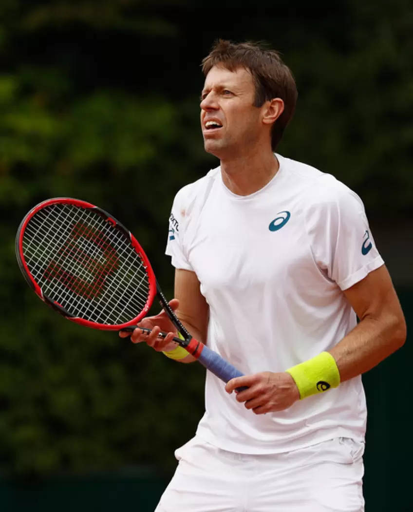 Daniel Nestor, white gear, red racket, SD Phone Wallpaper