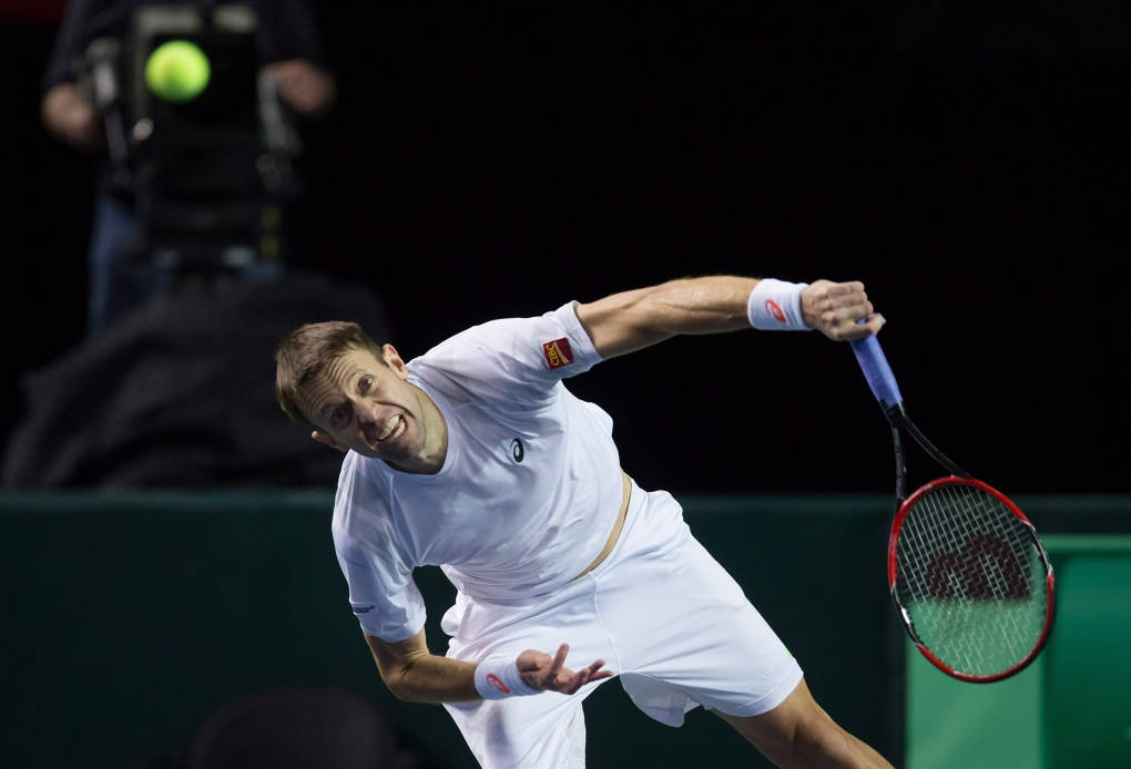 Daniel Nestor, white gear, bright yellow ball, SD Desktop Wallpaper