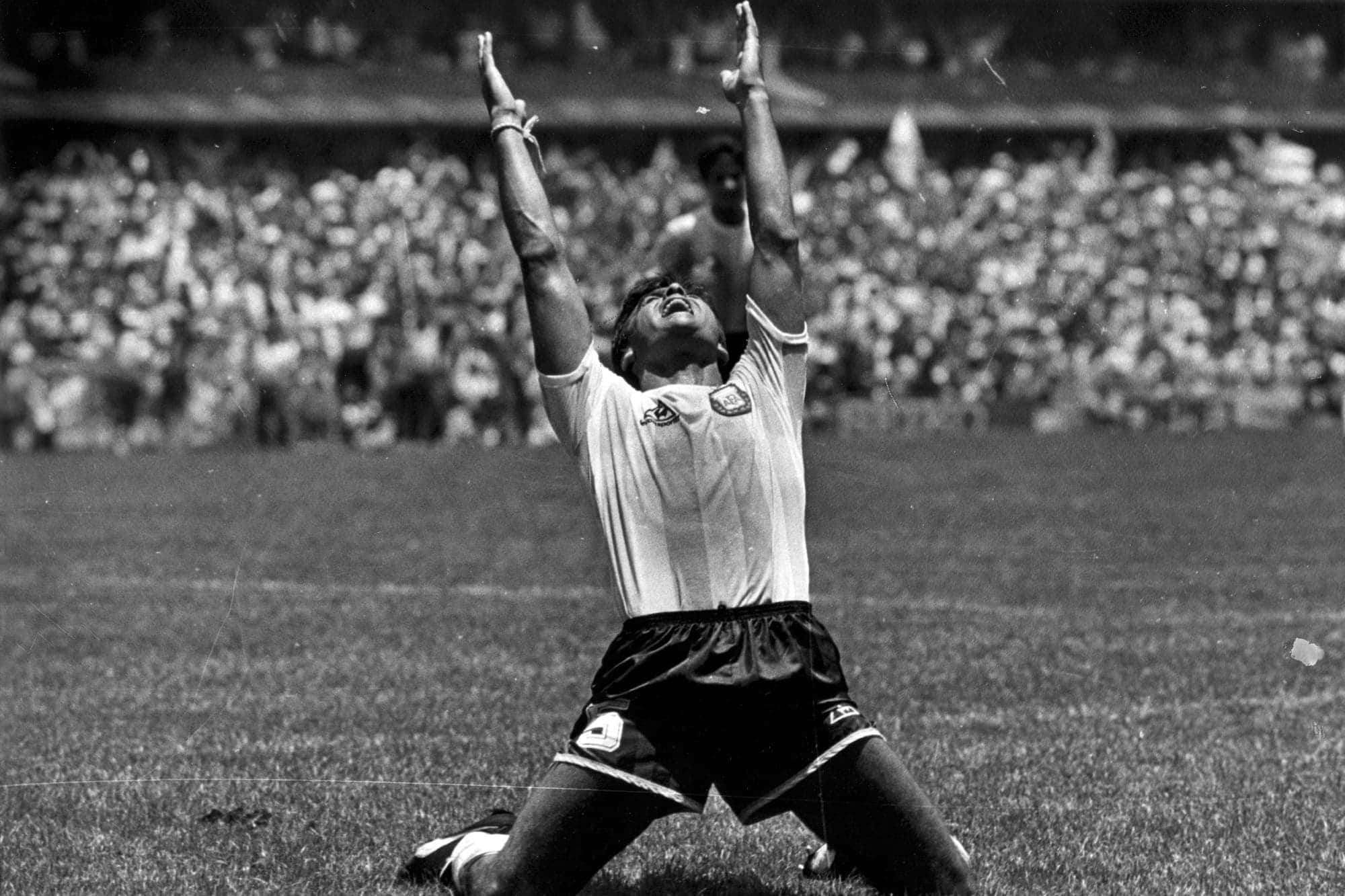 Daniel Passarella, goal celebration, black and white photo, Full HD Desktop Wallpaper