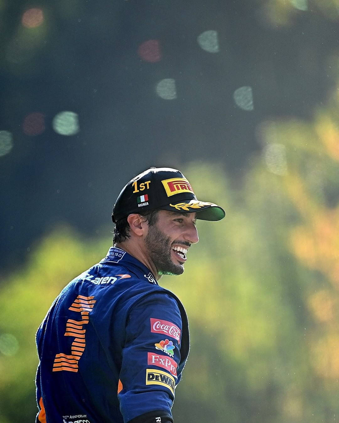 Daniel Ricciardo, blue racing suit, cap, HD Phone Wallpaper