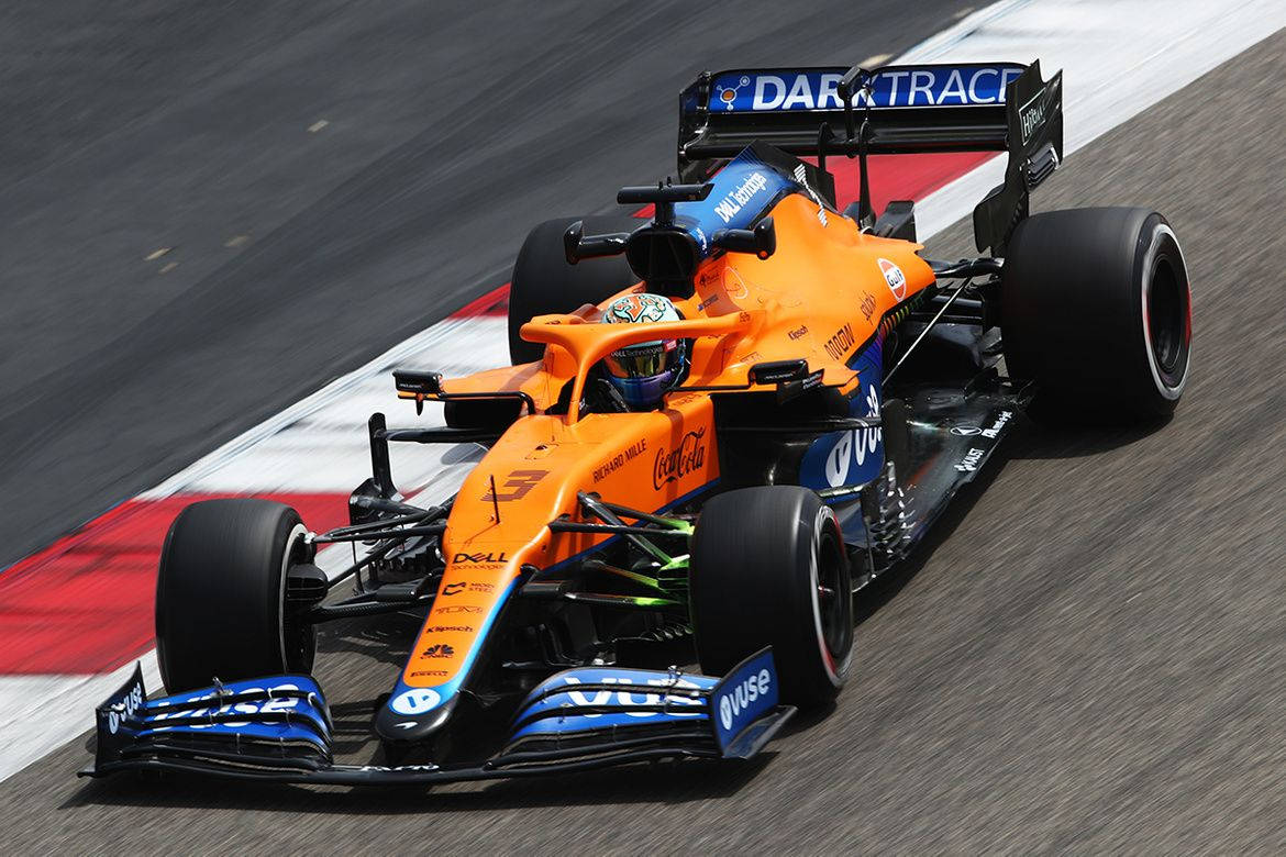 Daniel Ricciardo, Formula 1 car, orange and blue, SD Desktop Wallpaper