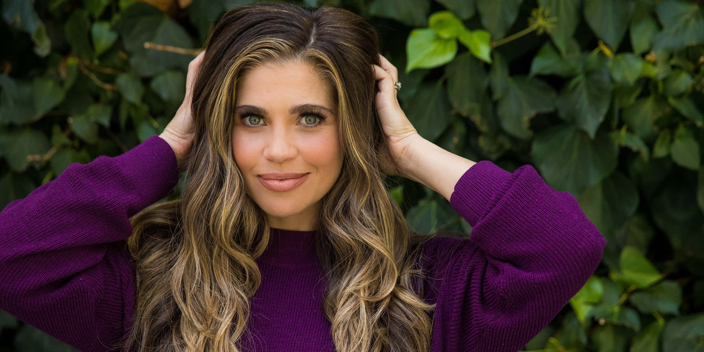 Danielle Fishel, purple sweater, long wavy hair, Full HD Desktop Wallpaper