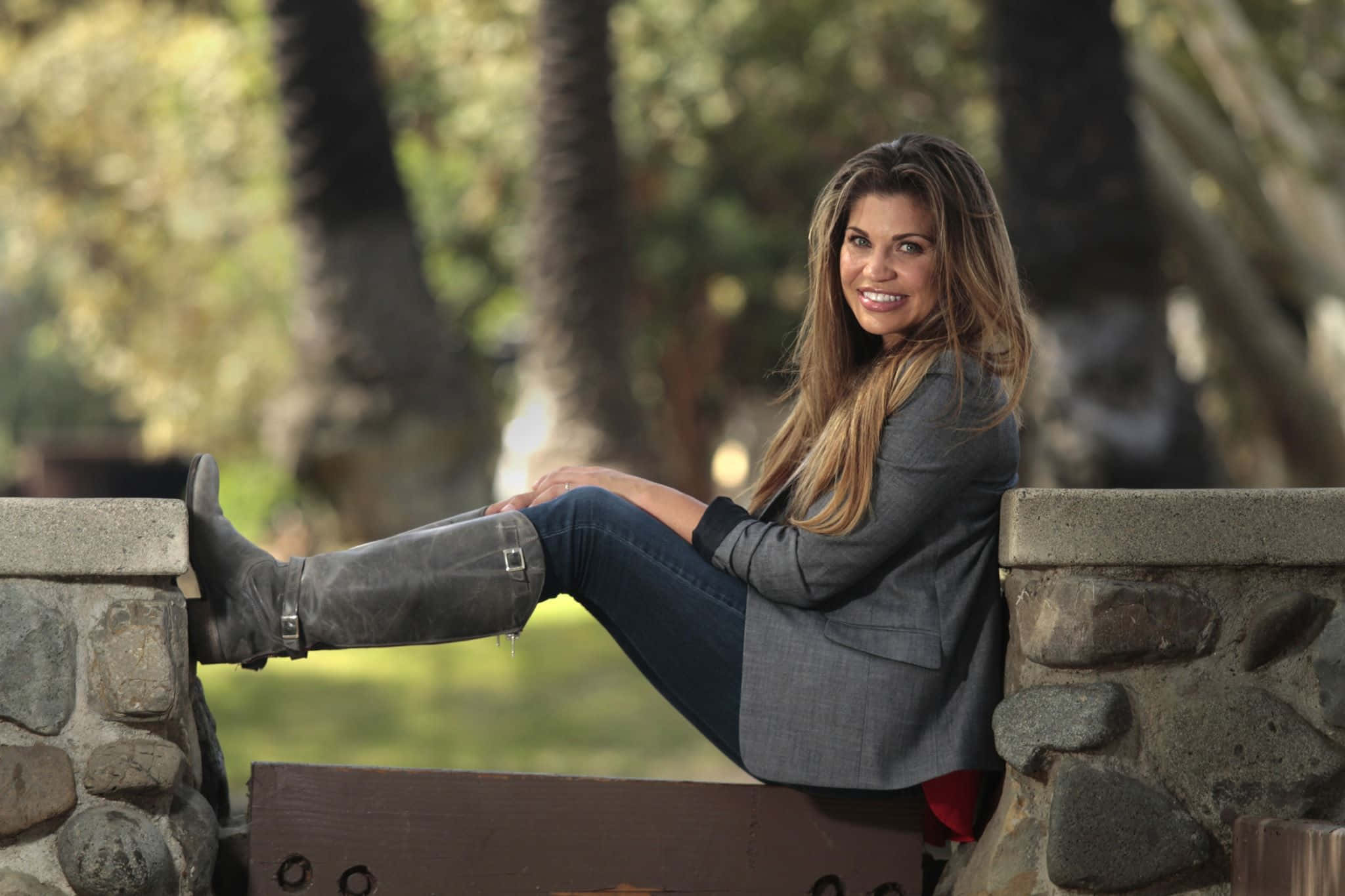 Danielle Fishel, grey blazer, boots, Full HD Desktop Wallpaper