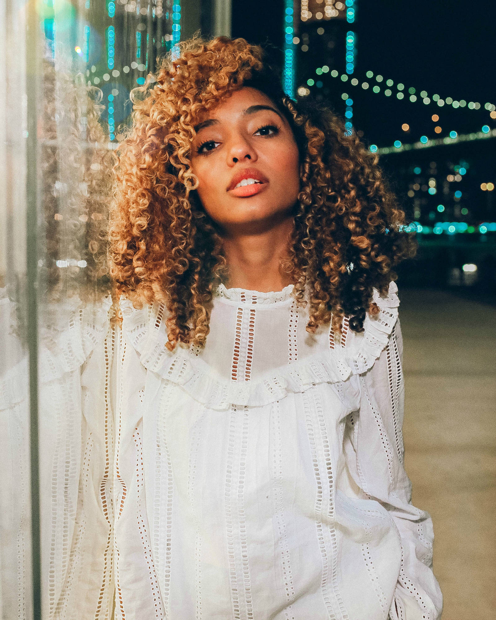 Danileigh, white, vibrant bokeh-lit city skyline, Full HD Phone Wallpaper