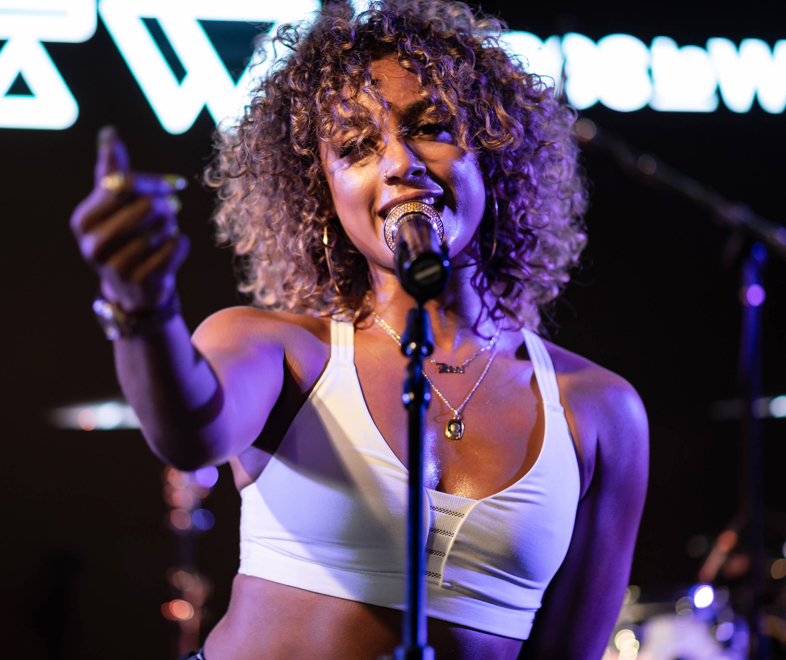 Danileigh, 2500 x 2100, white crop top, Full HD Desktop Wallpaper