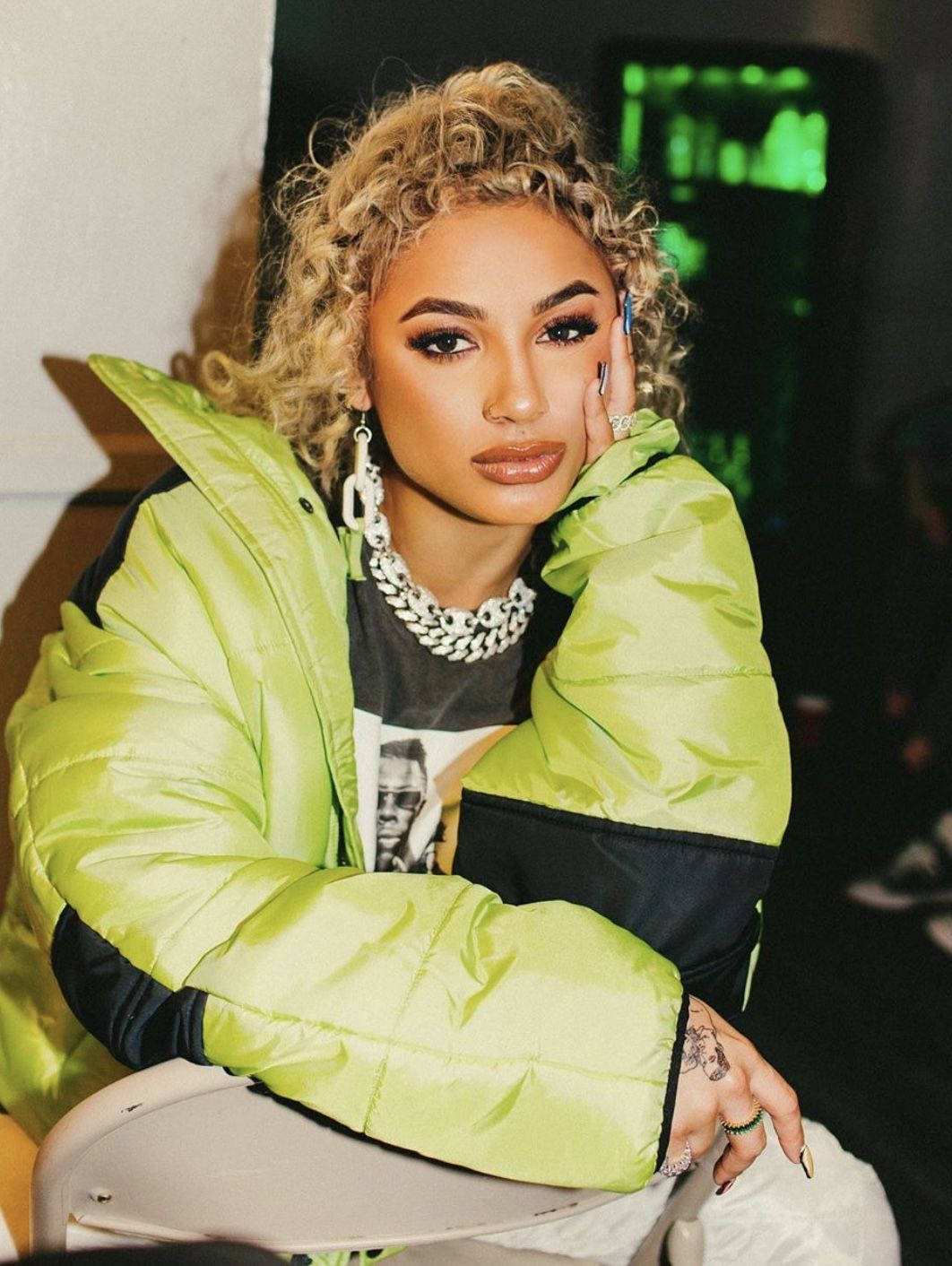 Danileigh, lime green puffer jacket, curly blonde hair, HD Phone Wallpaper