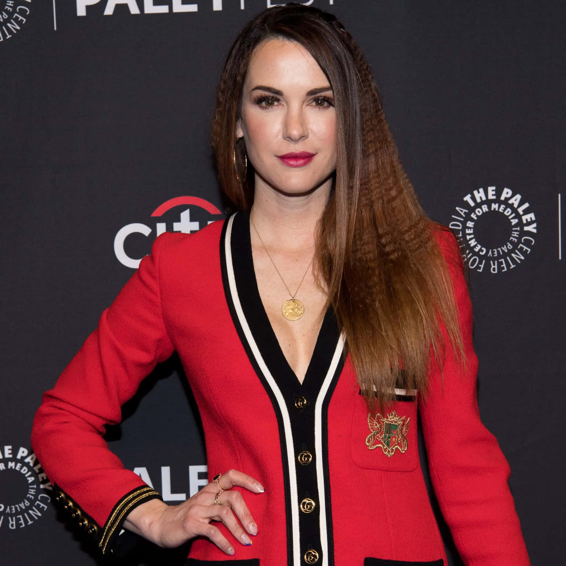Danneel Ackles, bold red blazer, black and white trim, HD Desktop Wallpaper