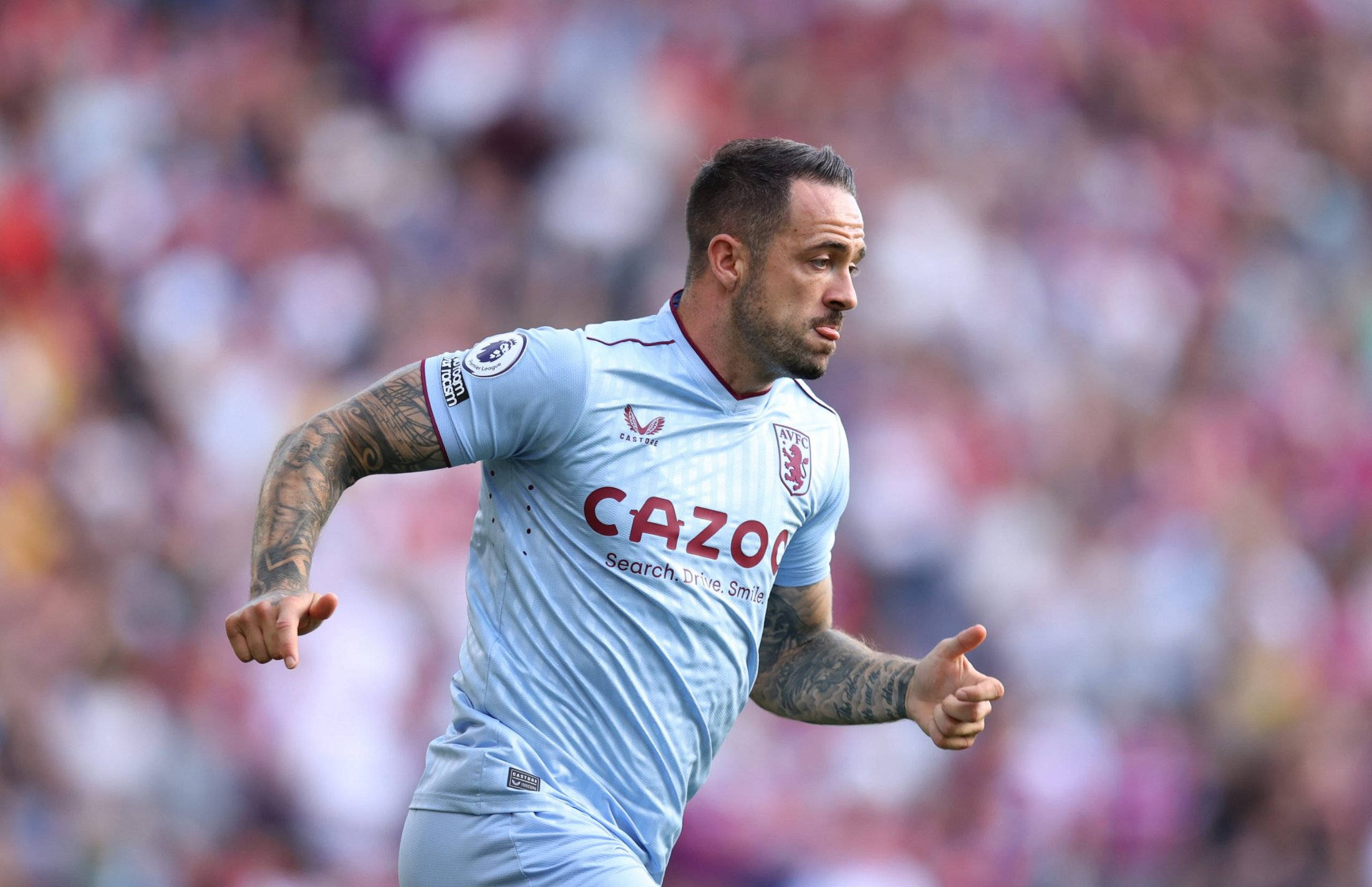 Danny Ings, light blue jersey, sprinting, Full HD Desktop Wallpaper