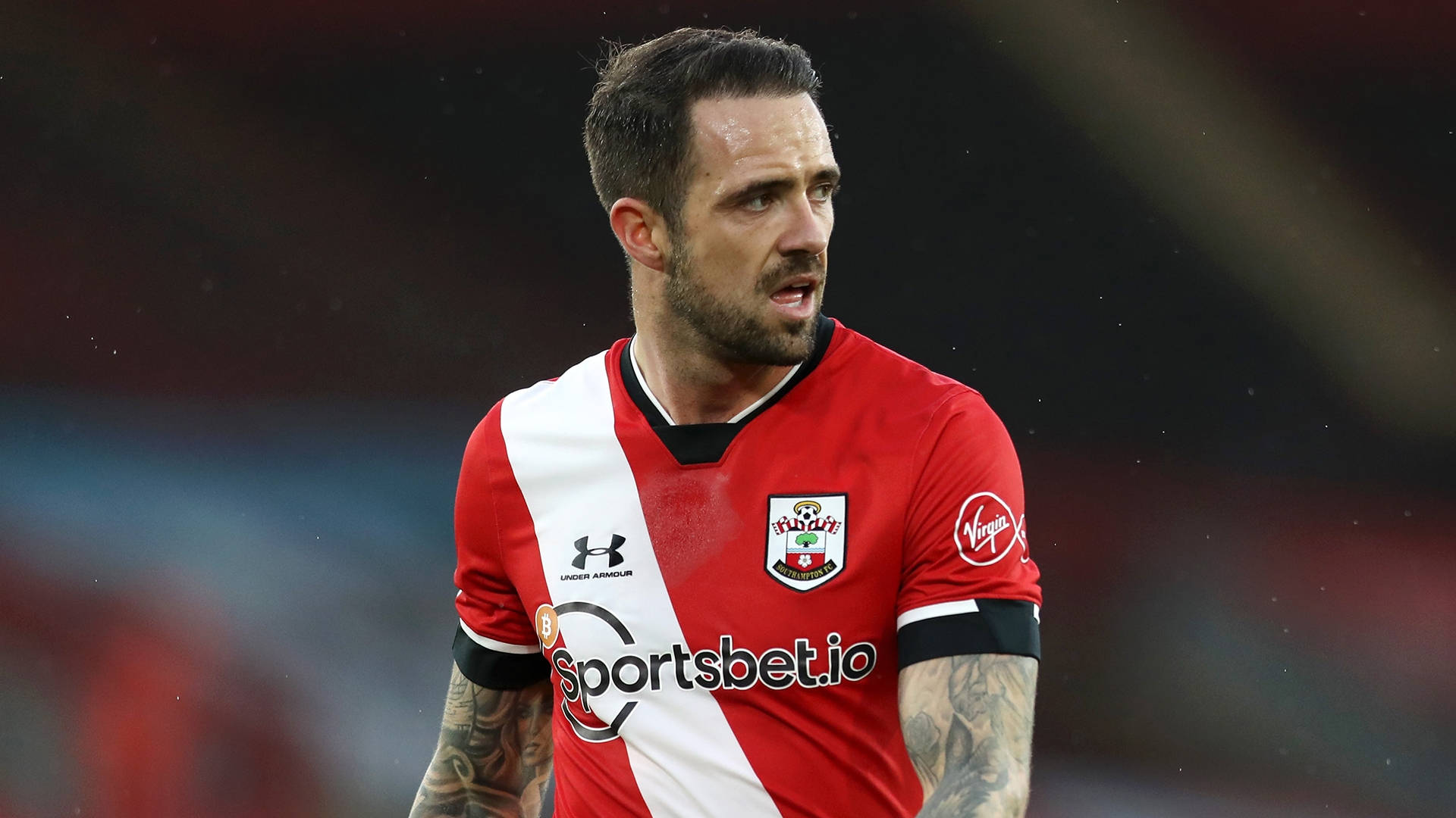 Danny Ings, red and white striped jersey, tattoos on his arms, Full HD Desktop Wallpaper