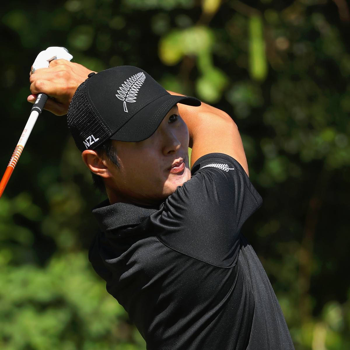 Danny Lee, perfect golfing posture, black cap, SD Desktop Wallpaper
