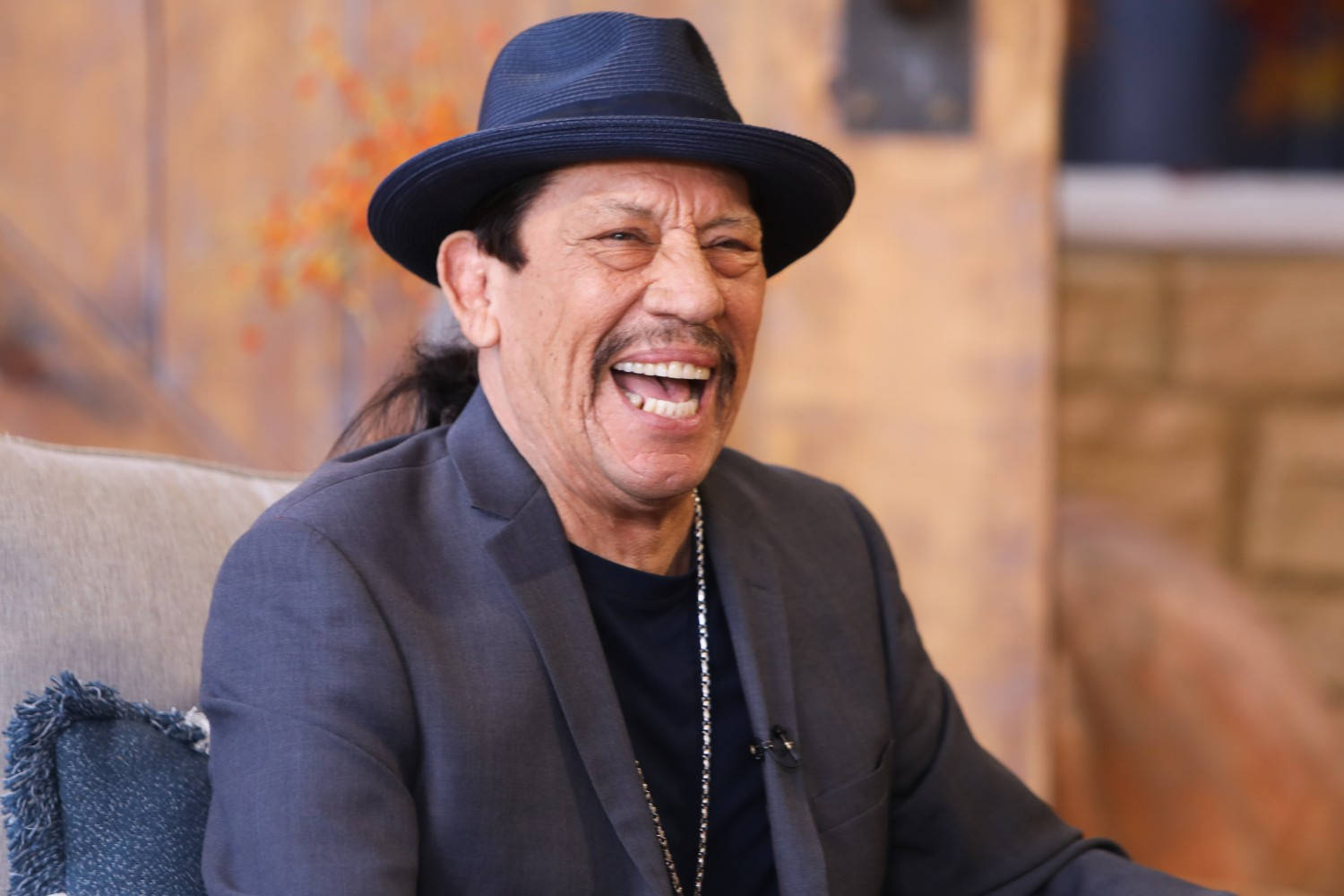 Danny Trejo, talk show, dark fedora, HD Desktop Wallpaper