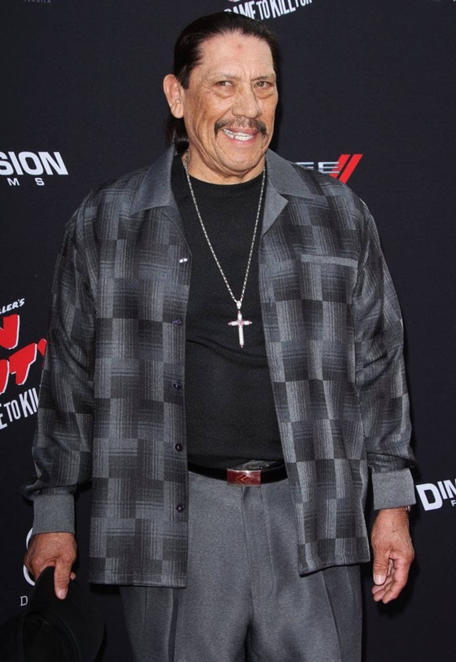 Danny Trejo, check pattern suit, gray plaid shirt, HD Phone Wallpaper