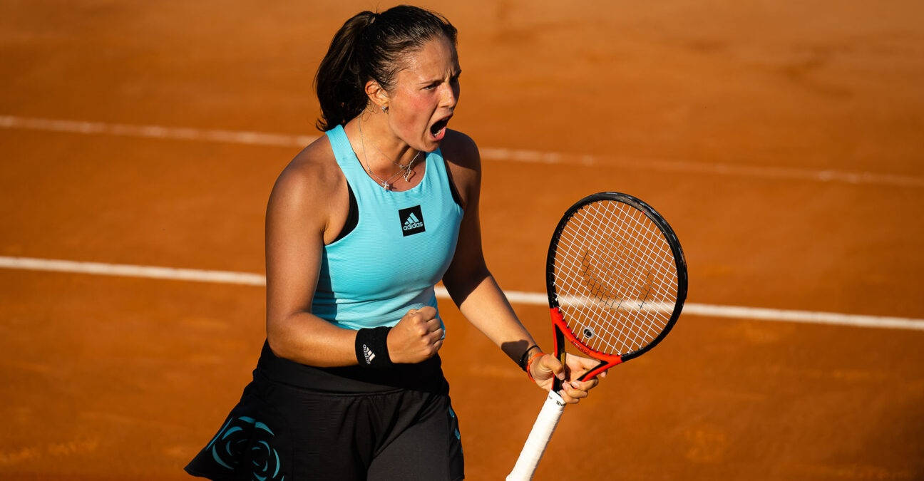 Daria Kasatkina, blue top, clay court, HD Desktop Wallpaper