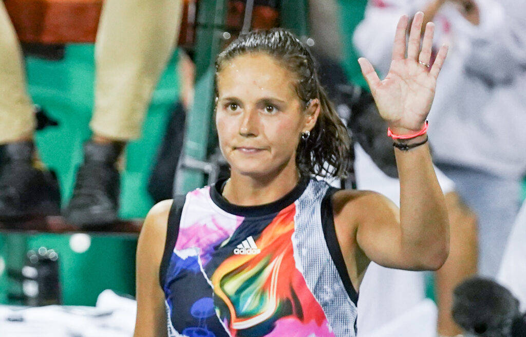 Daria Kasatkina, colorful shirt, tennis player, SD Desktop Wallpaper
