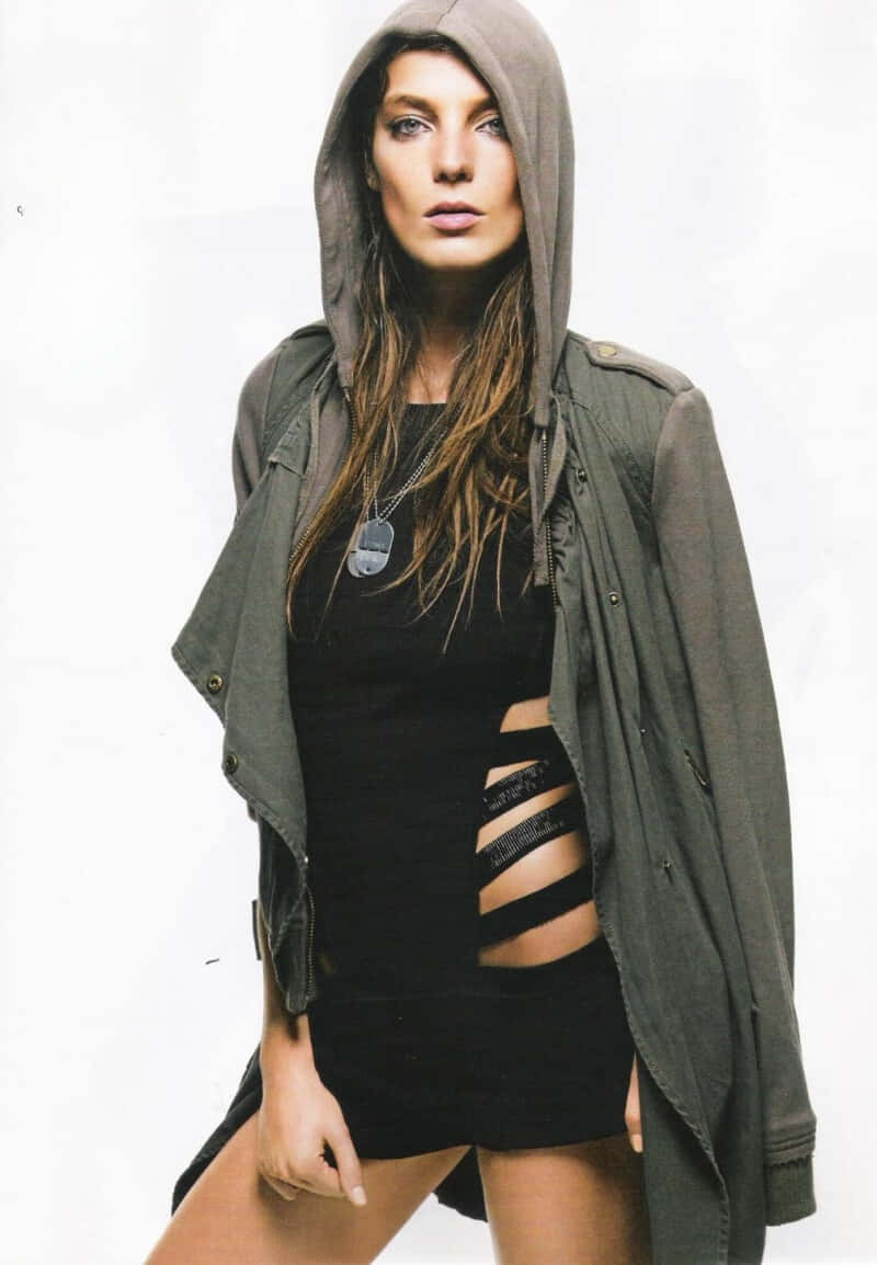 Daria Werbowy, olive jacket, black cutout dress, SD Phone Wallpaper