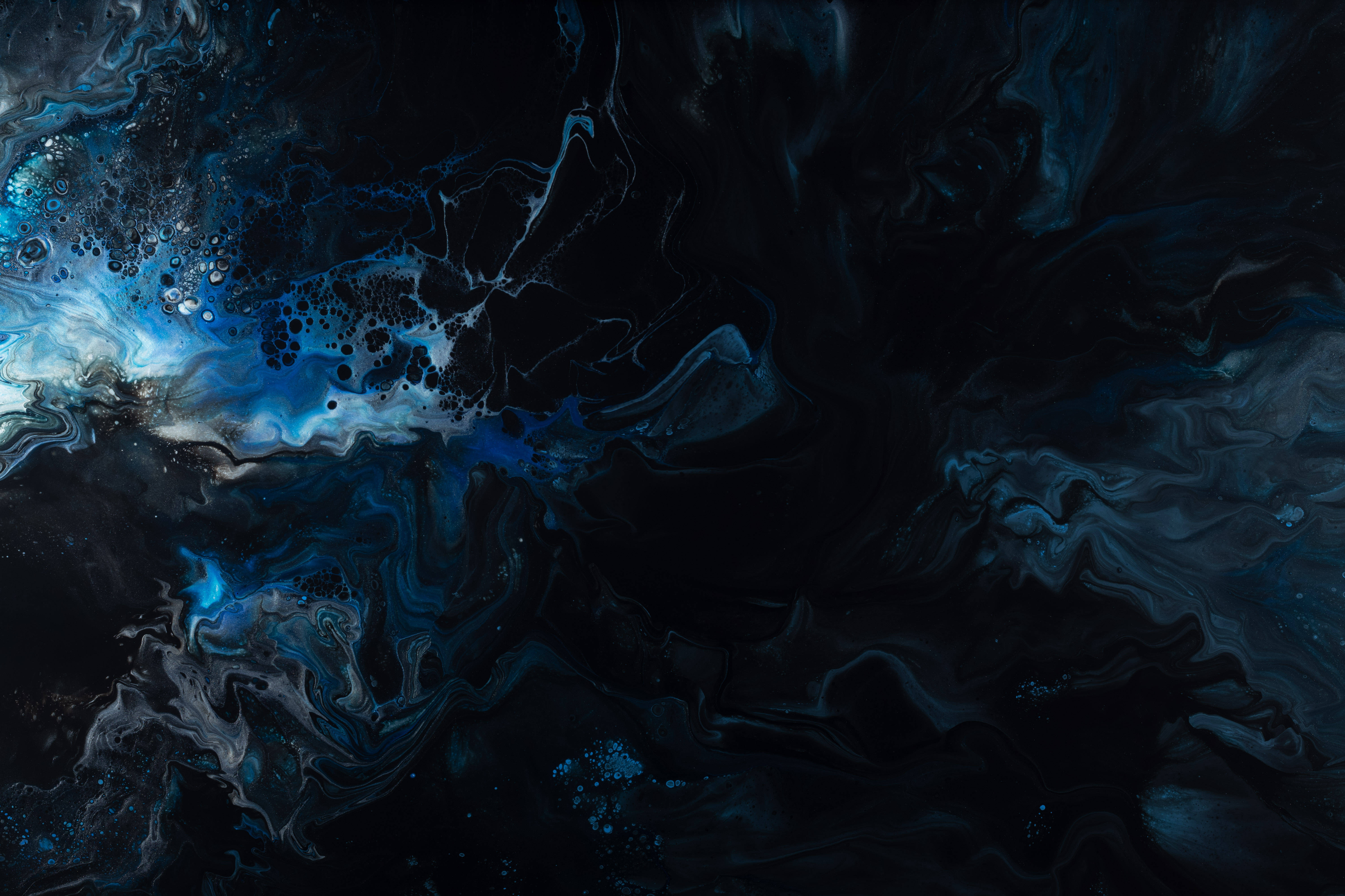 fluid marbling, deep navy, electric blue, 5K Desktop Wallpaper