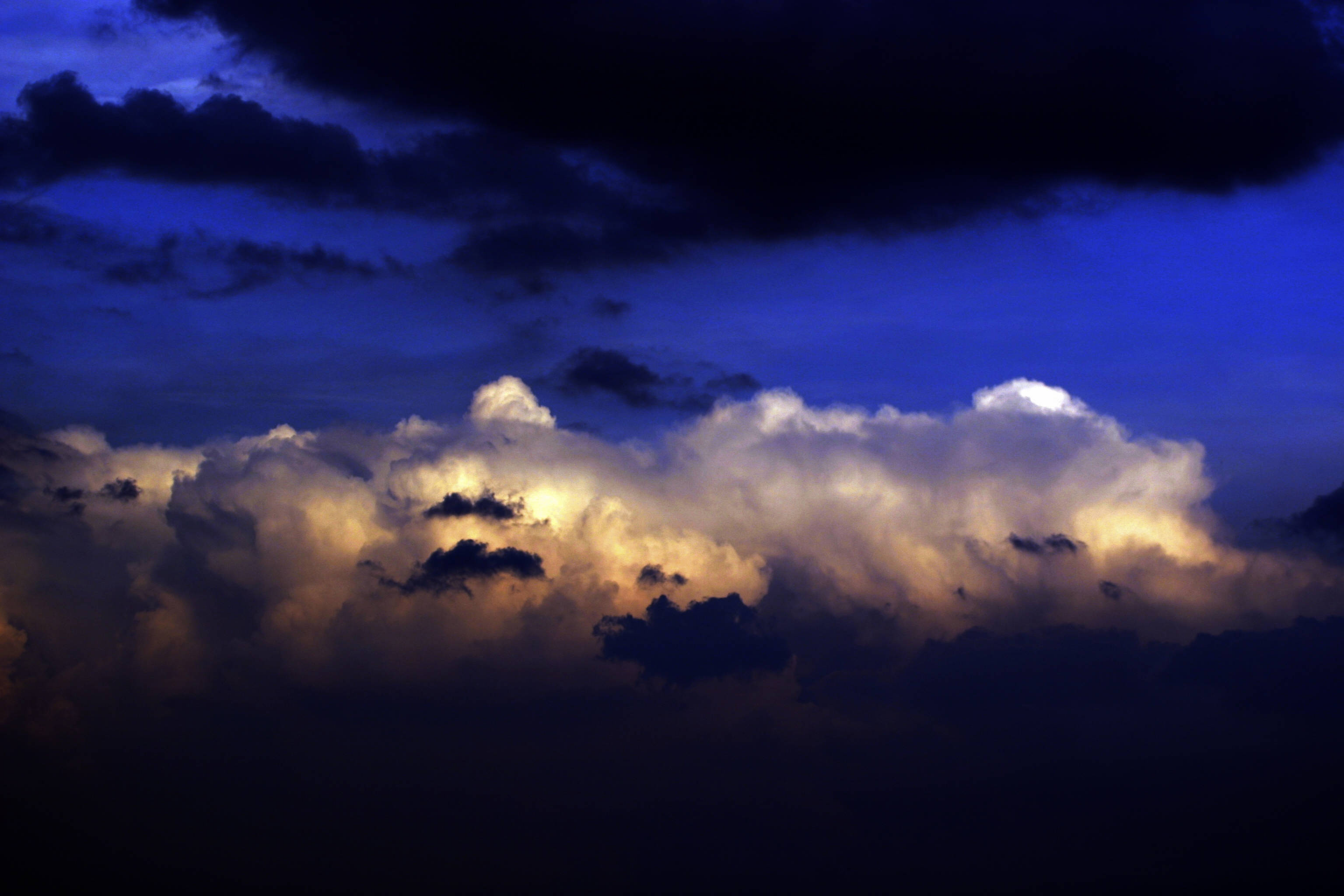 Dark Blue Clouds, sunset, deep blue twilight sky, 2K Desktop Wallpaper