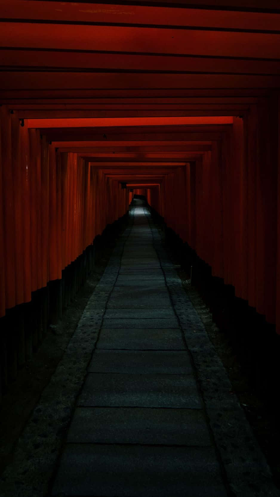 Dark Japanese Style iPhone, glowing vermilion torii gates, tunnel, HD Phone Wallpaper
