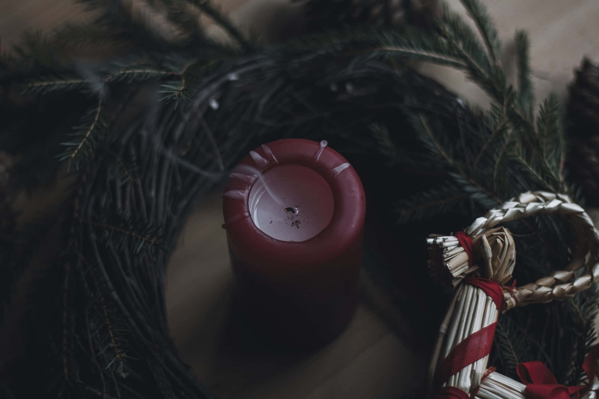 red candle, dark green pine wreath, woven wicker ornament, Full HD Desktop Wallpaper