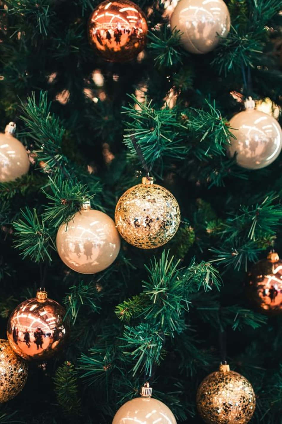 dark green, Christmas tree, shimmering gold, HD Phone Wallpaper