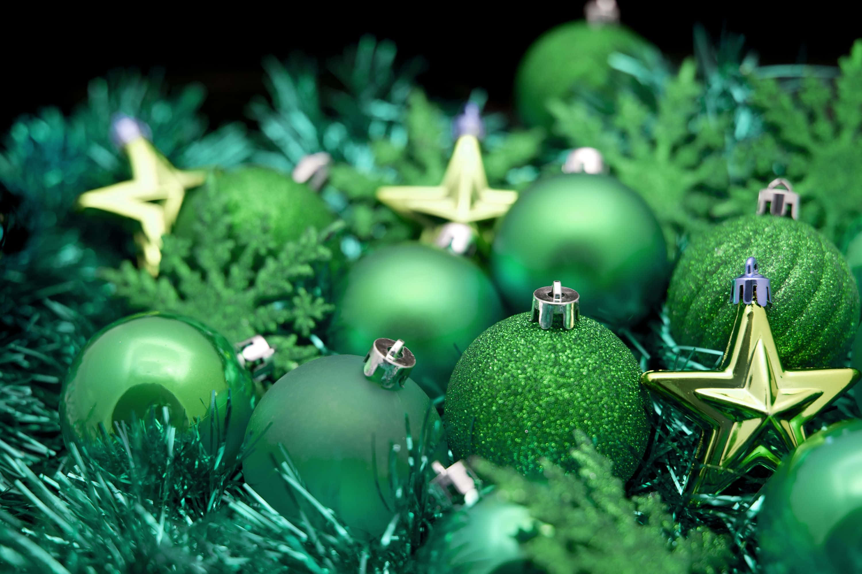 dark green christmas, shiny green christmas ornaments, gold stars, 2K Desktop Wallpaper