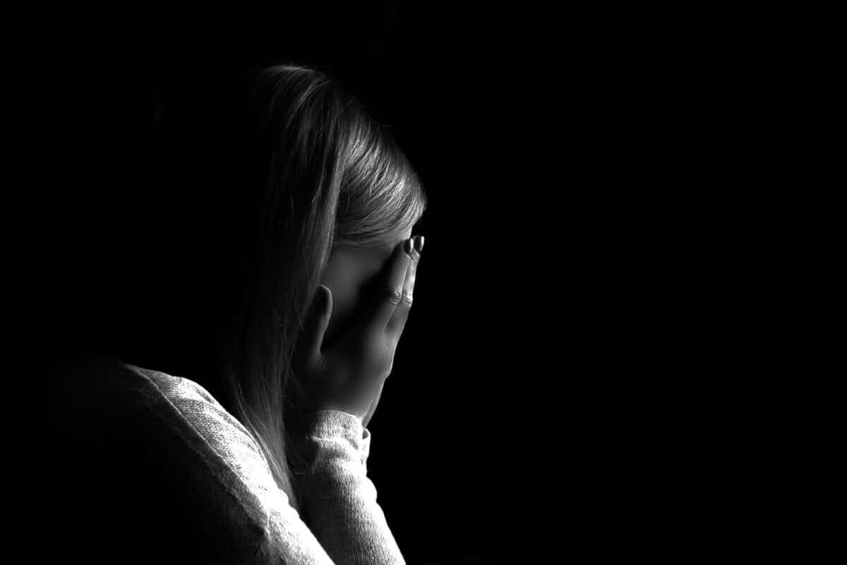 Dark Corner, black and white, deep shadow, SD Desktop Wallpaper
