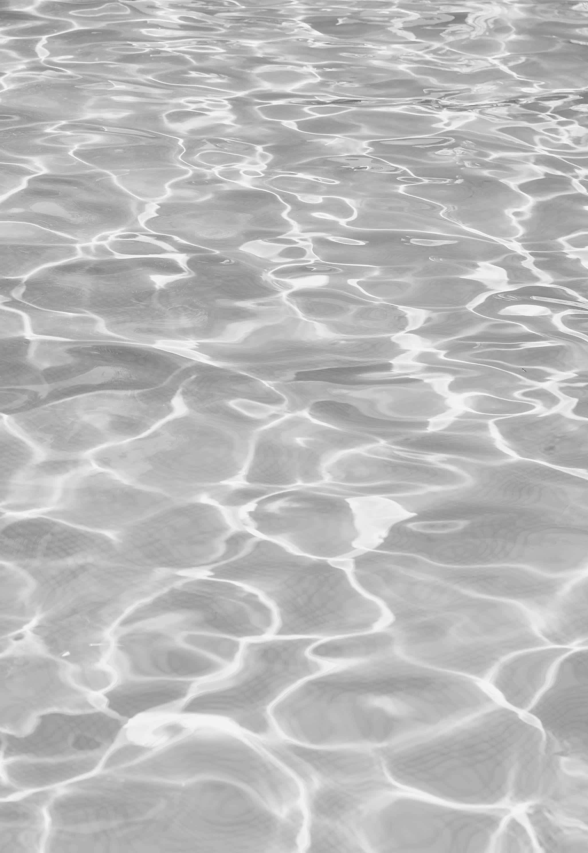 Dark Grey Aesthetic, Sunlight, calm shallow water, 2K Phone Wallpaper