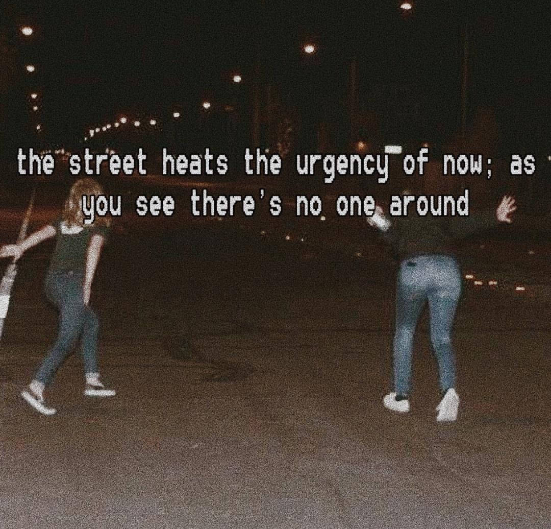 dimly lit street, night, glowing streetlights, SD Desktop Wallpaper