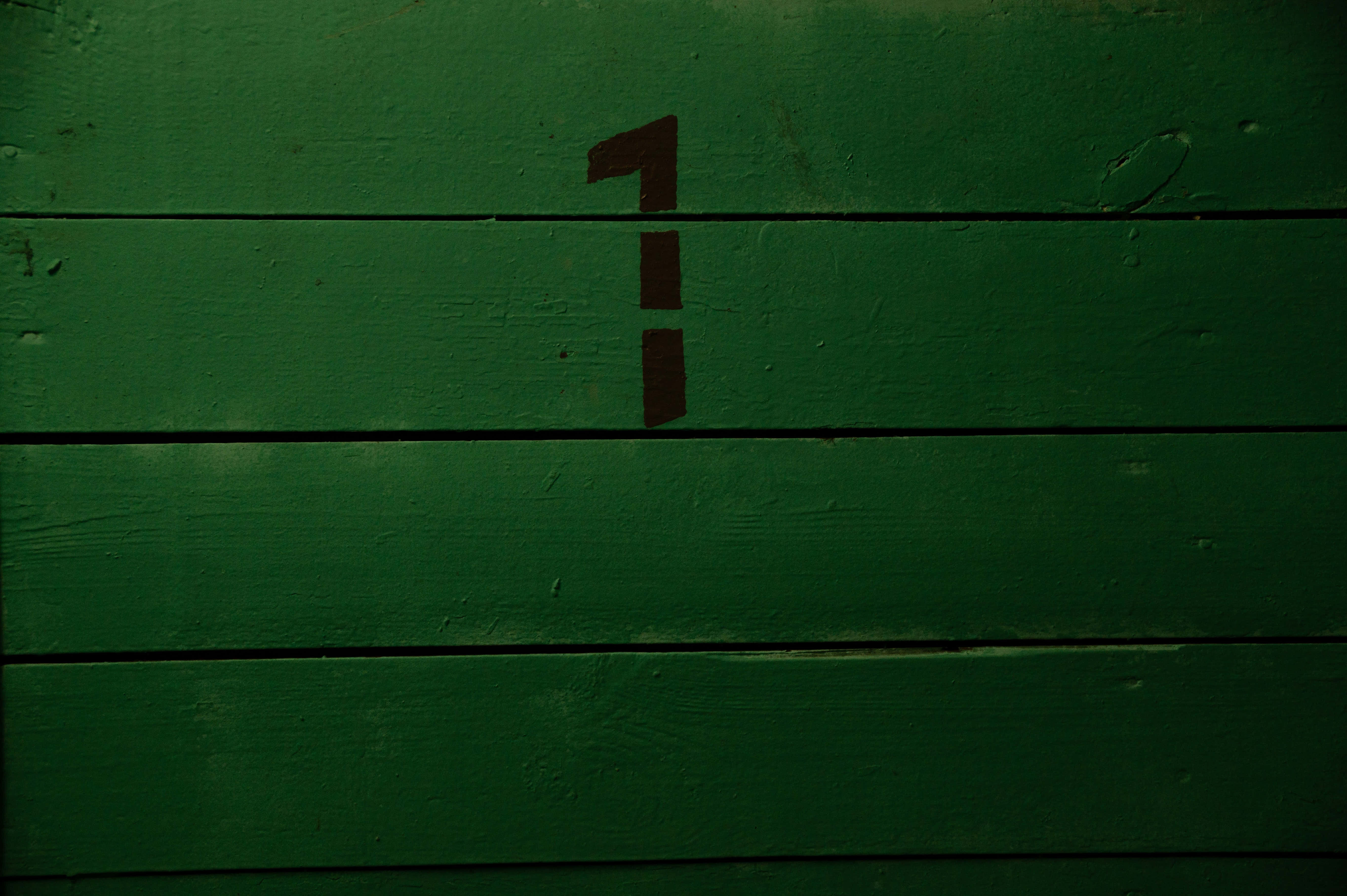 dark green, red number one, weathered green wooden planks, 5K Desktop Wallpaper