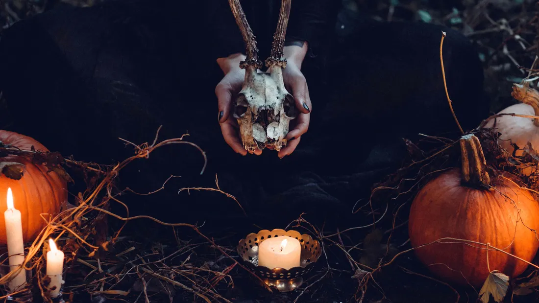Dark Halloween Aesthetic