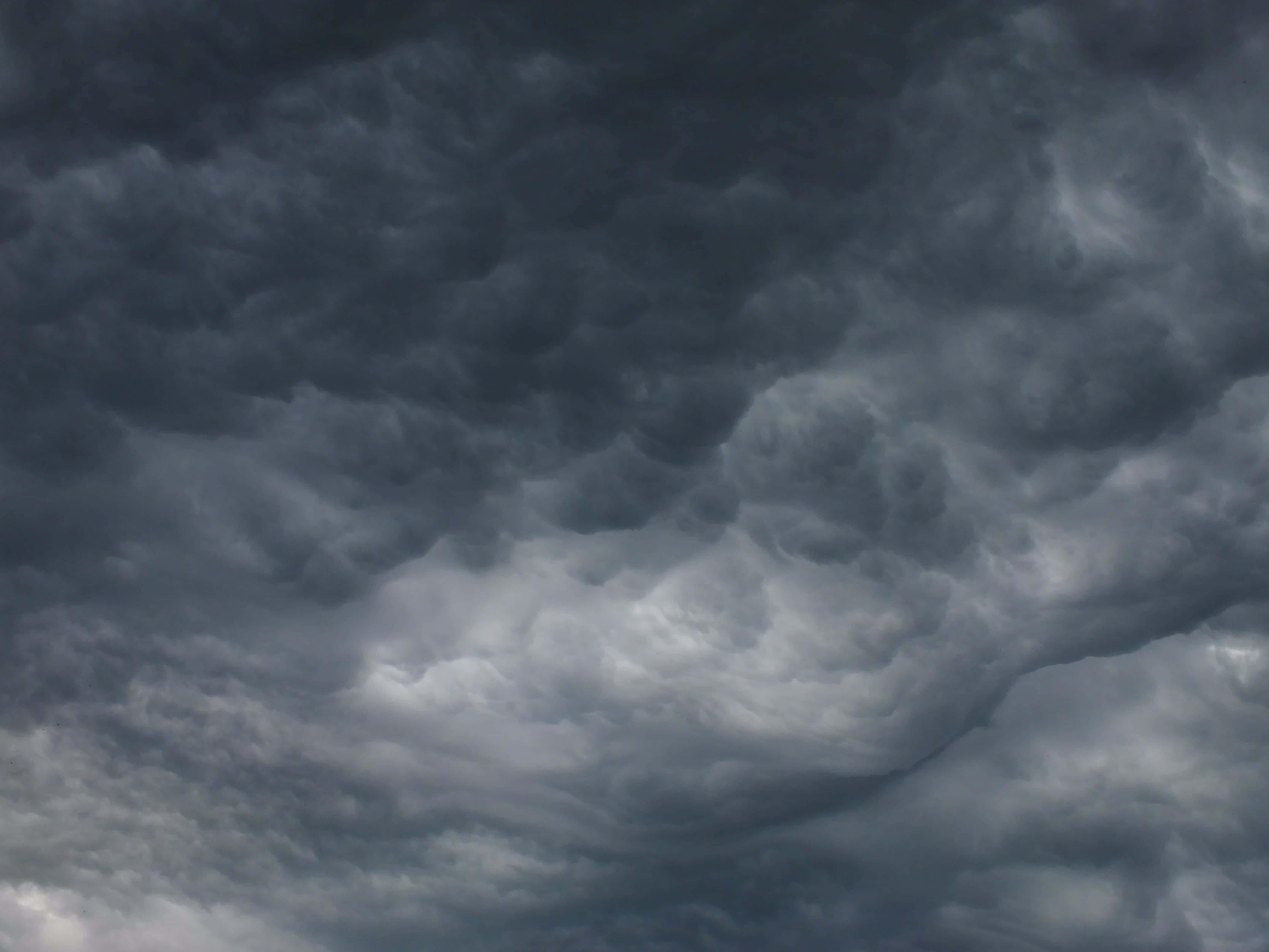 Dark Heaven, storm clouds, brooding sky, 4K Desktop Wallpaper