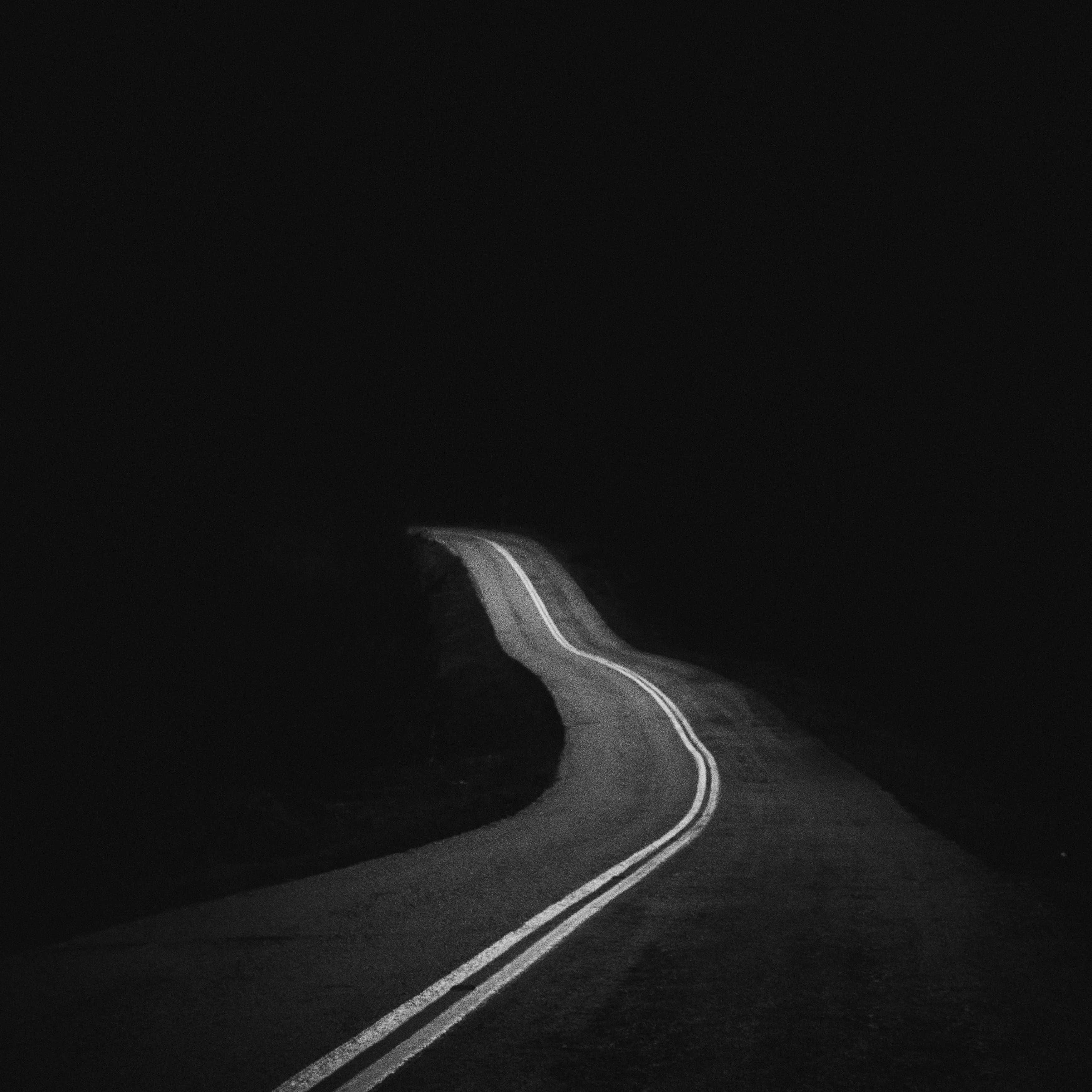 dark road, foggy night, winding road, 2K Desktop Wallpaper
