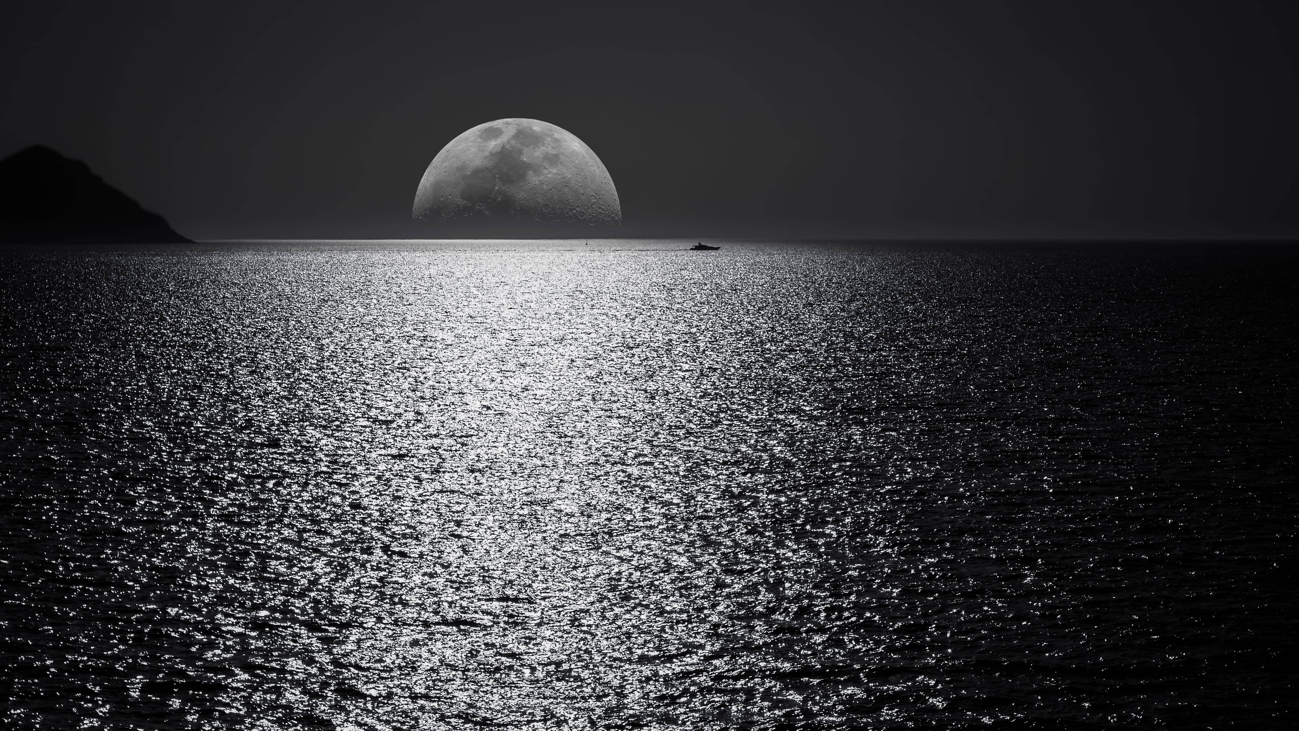 dark laptop, moon, ocean, 4K Desktop Wallpaper