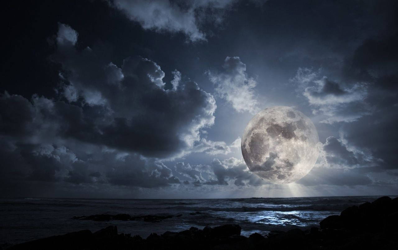 Dark Night, huge full moon, dramatic storm clouds, HD Desktop Wallpaper