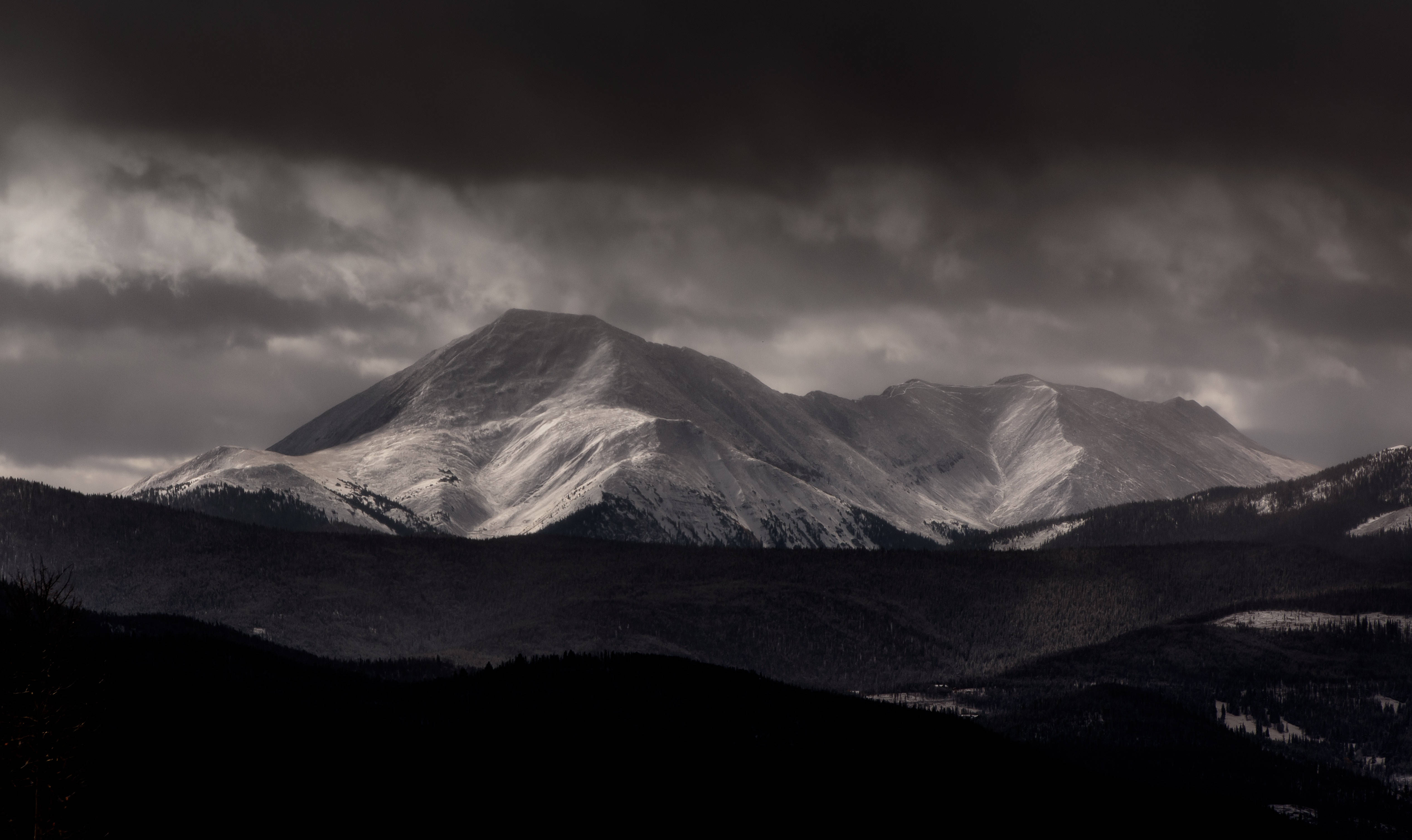 mountain range, snow-capped peaks, stormy sky, 4K Desktop Wallpaper
