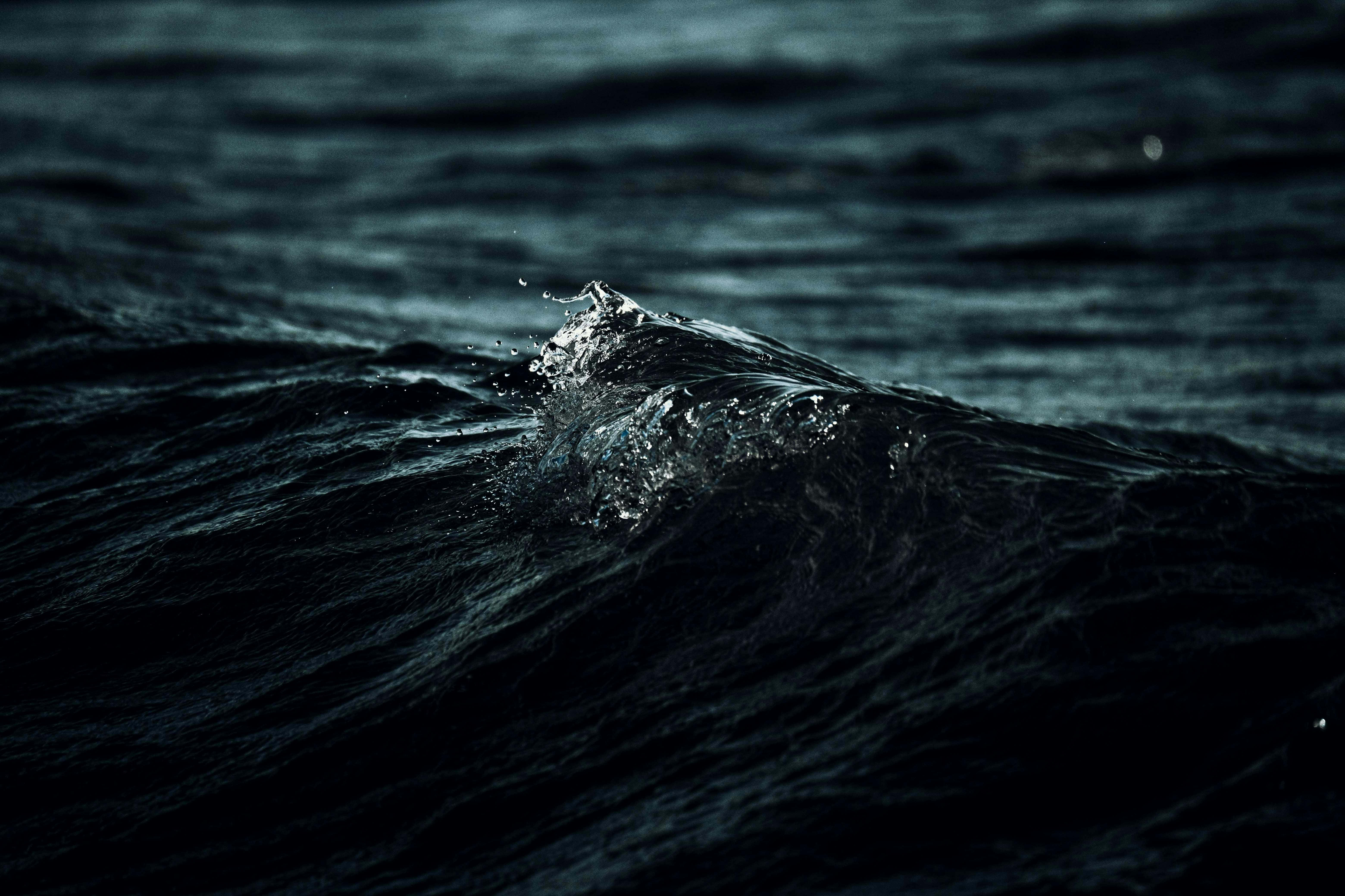 Dark Ocean, wave crest, 4K, 5K Desktop Wallpaper
