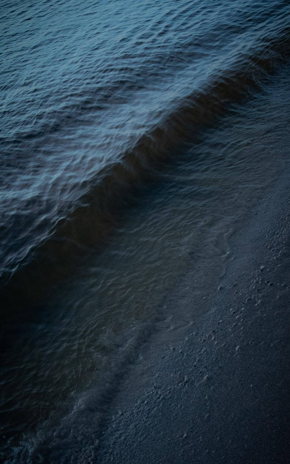 dark blue ocean waves, black sand beach, dim lighting, HD Phone Wallpaper