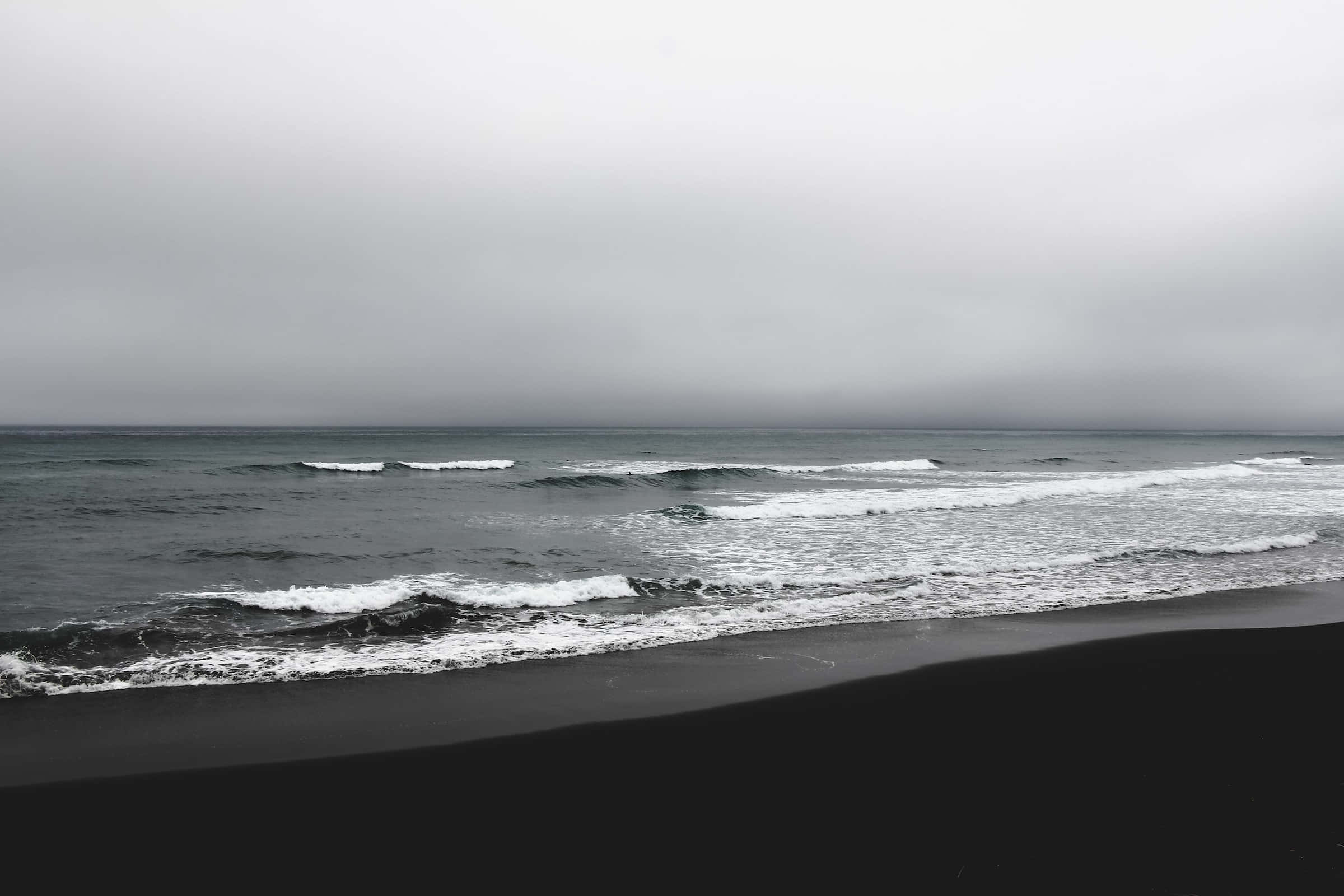 Dark Ocean, volcanic beach, gray sky, Full HD Desktop Wallpaper