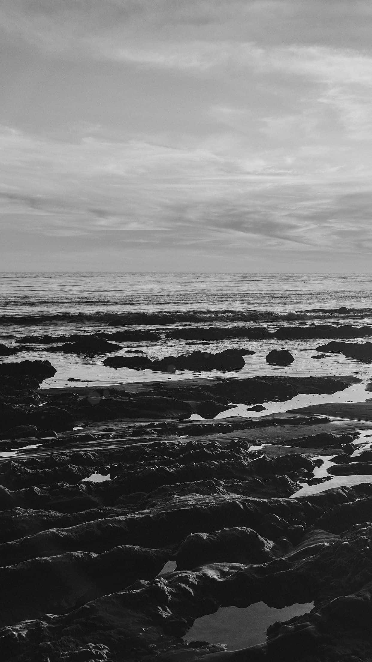 Dark Ocean, monochrome, textured rocks, Full HD Phone Wallpaper