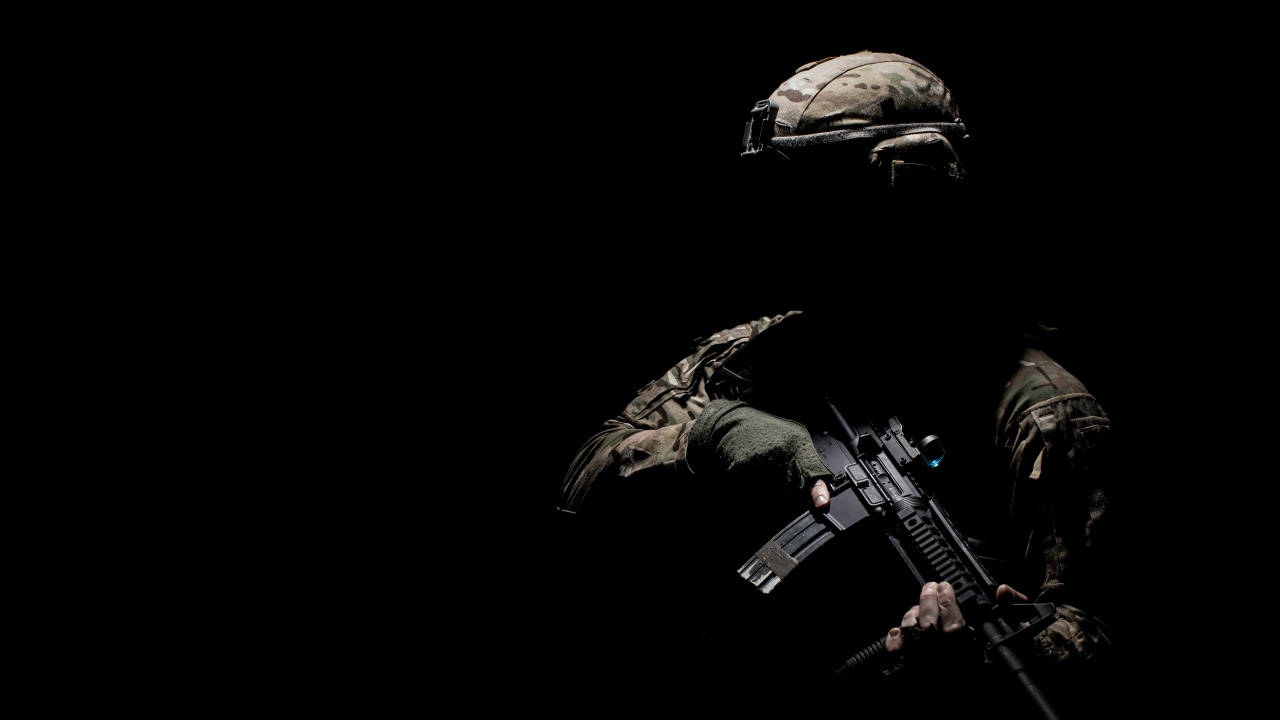 Dark Soldier PC, camouflage gear, rifle, HD Desktop Wallpaper