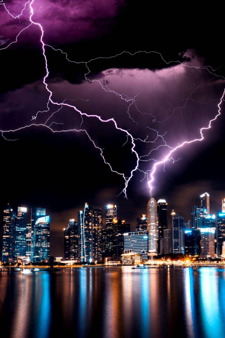 Thunderstorm, city skyline, purple lightning, HD Phone Wallpaper