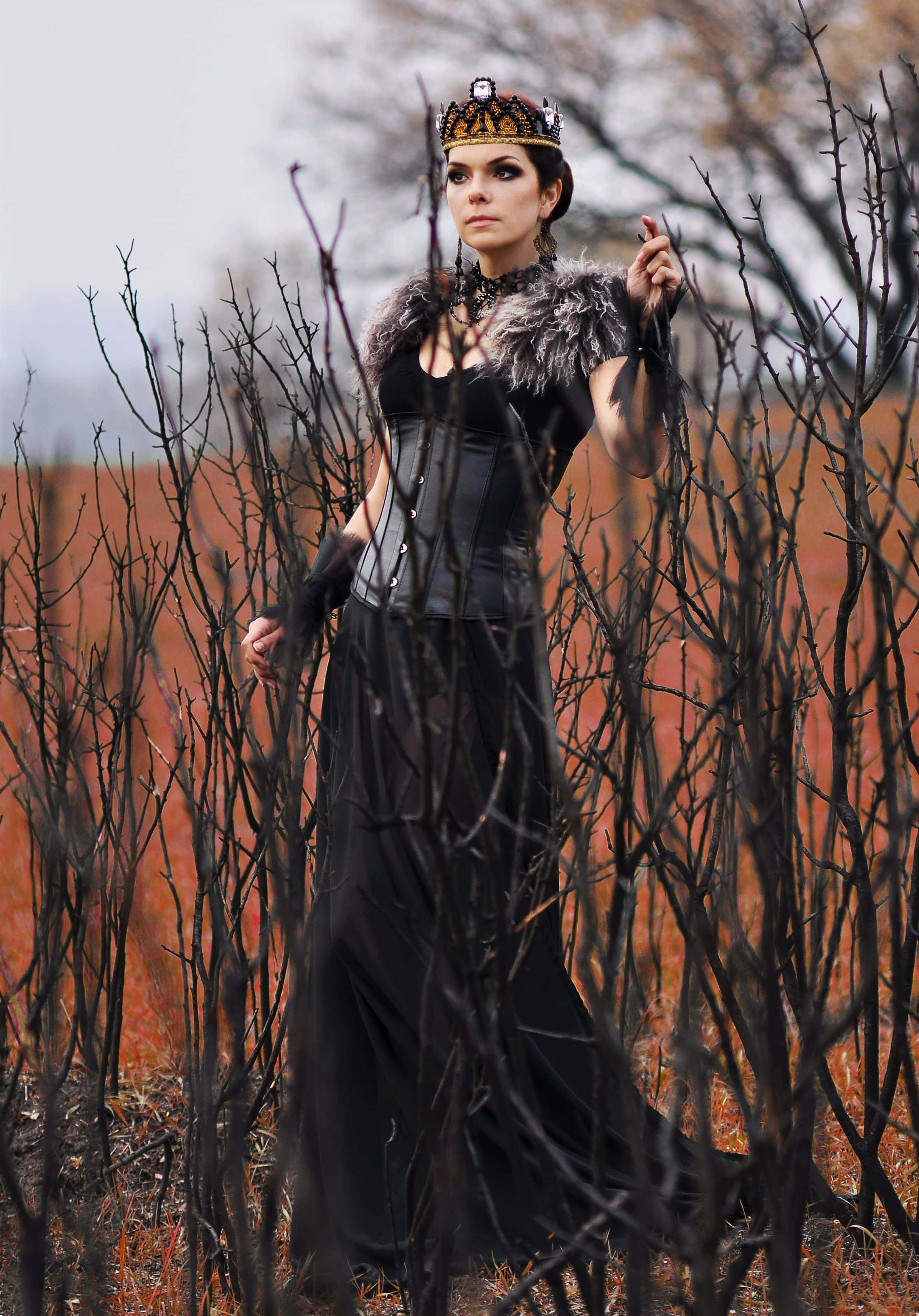 Dark Queen, black corset gown, crown, 2K Phone Wallpaper