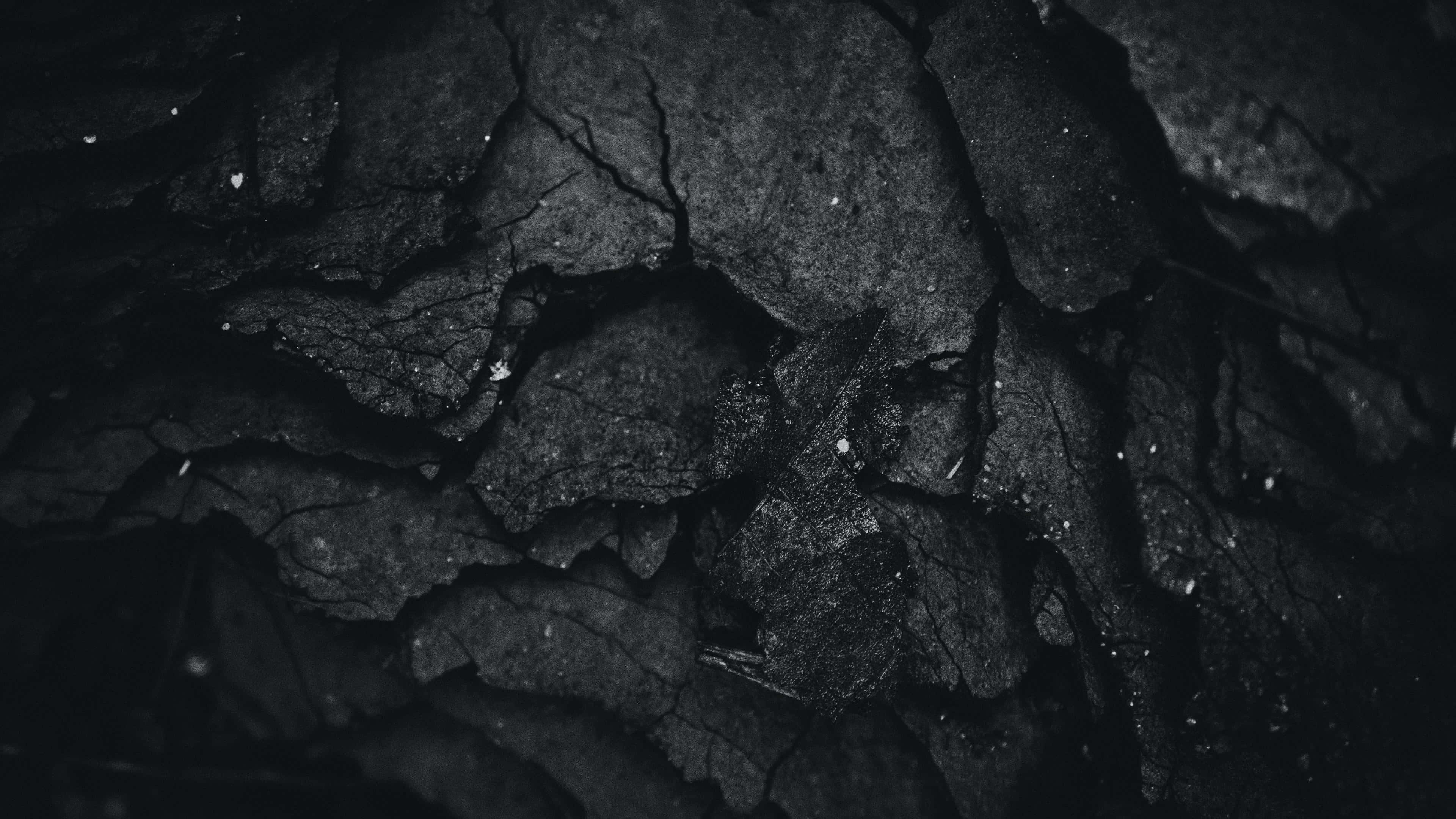 Dark Rock, cracked black charcoal, subtle gray textures, 4K Desktop Wallpaper